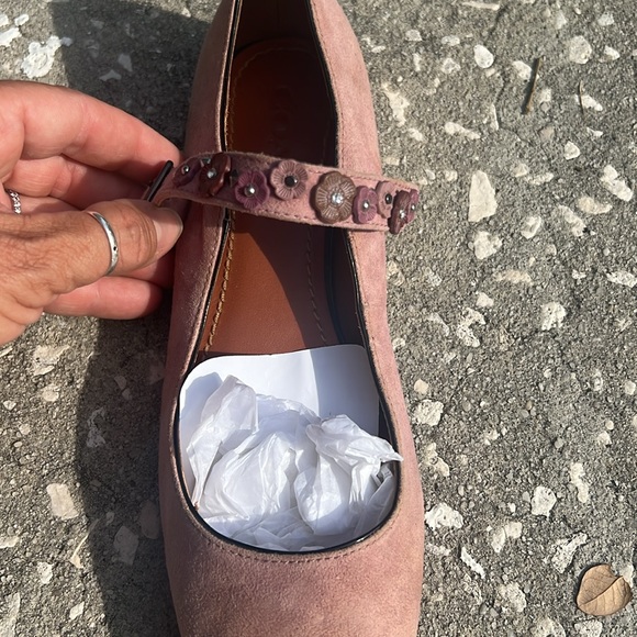 Coach Mary Jane, flat suede pink with embellishment on the strap. - Picture 4 of 10
